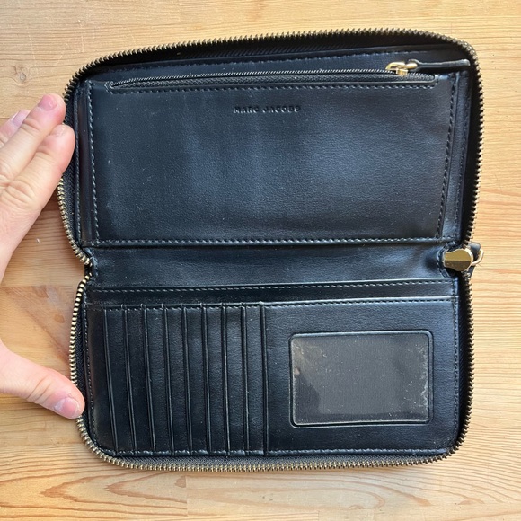 Marc Jacobs empire city continental wallet in great condition - Picture 3 of 5